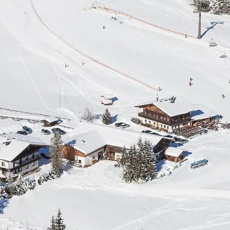 Walchauhof Szálloda Flachau
